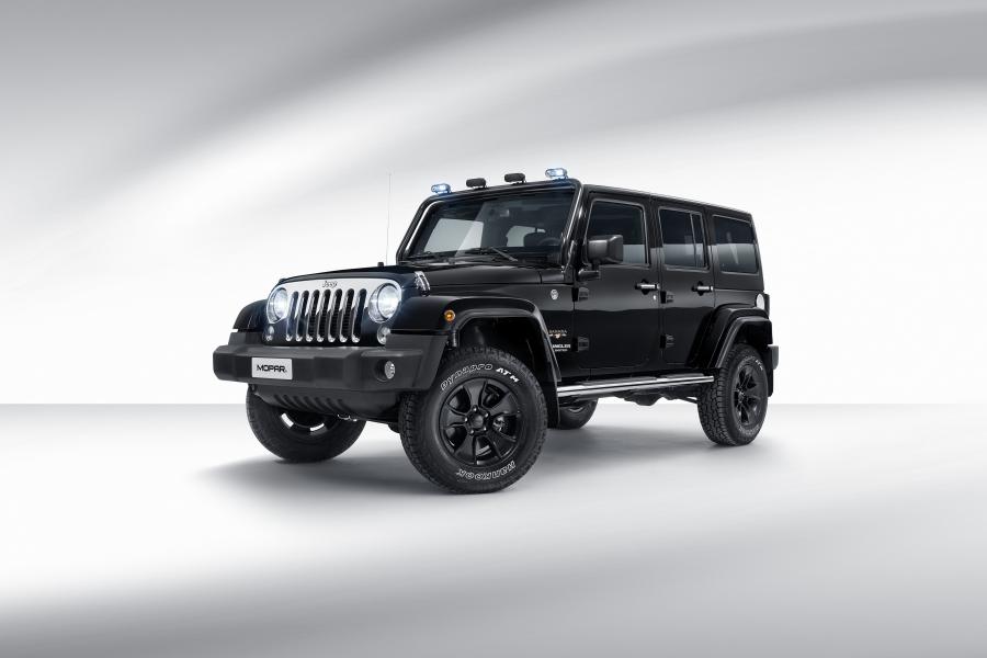 Jeep Wrangler Unlimited Sahara MoparONE Pack (JK) '2017